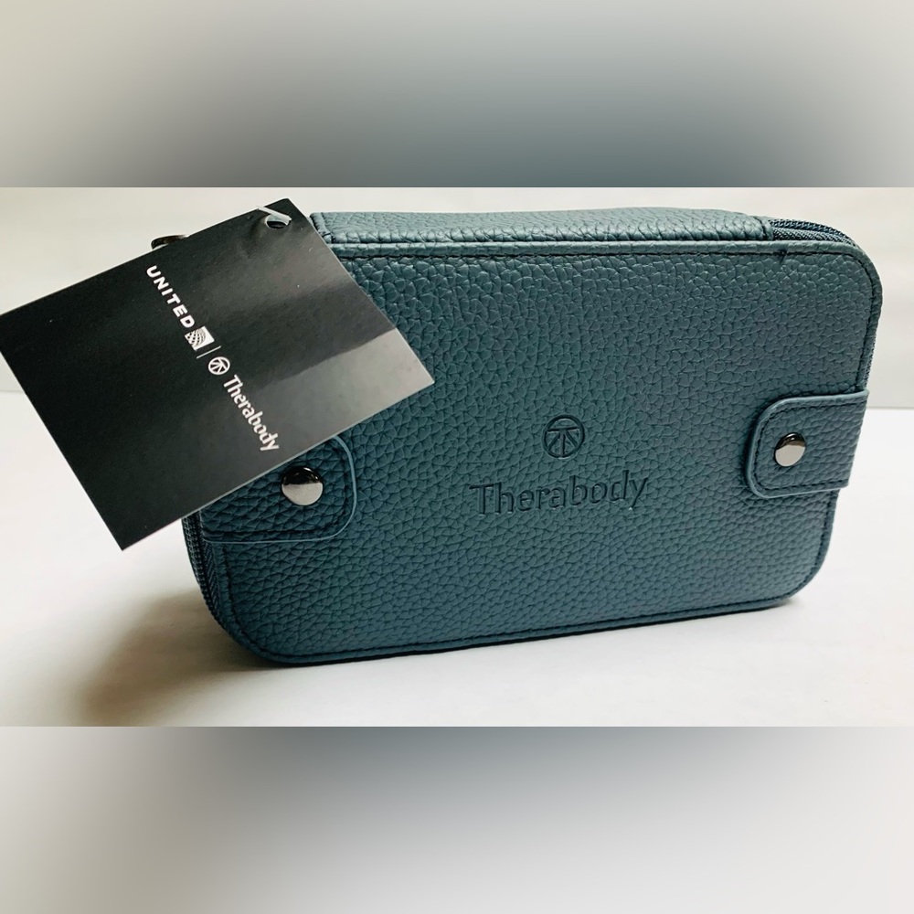 SEALED United Airlines THERABODY Polaris Amenity Kit Business Class First Class